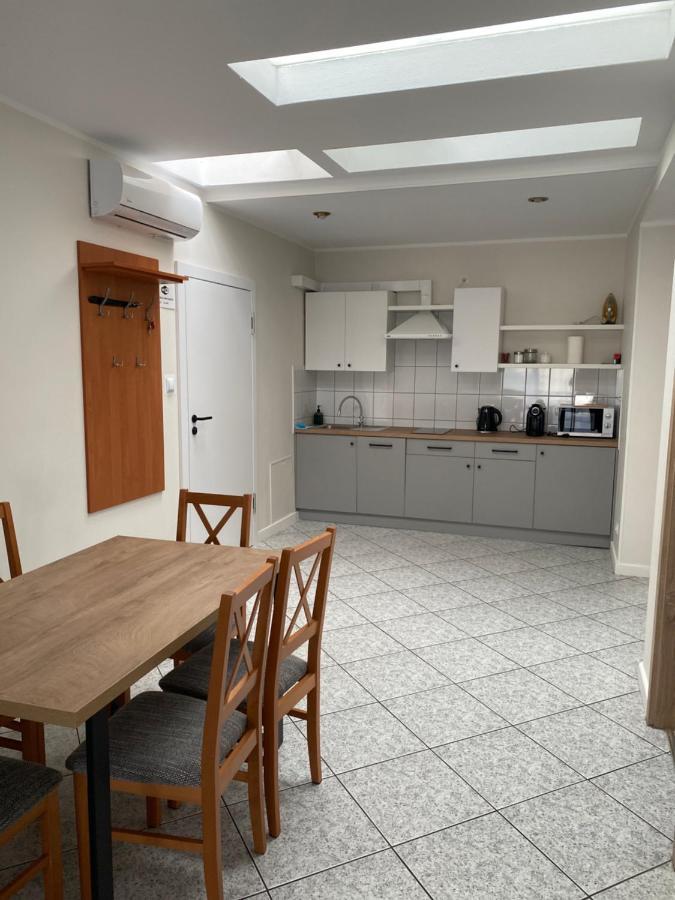 Apartamenty Rodzinne Zdrojowe Kudowa-Zdrój Esterno foto