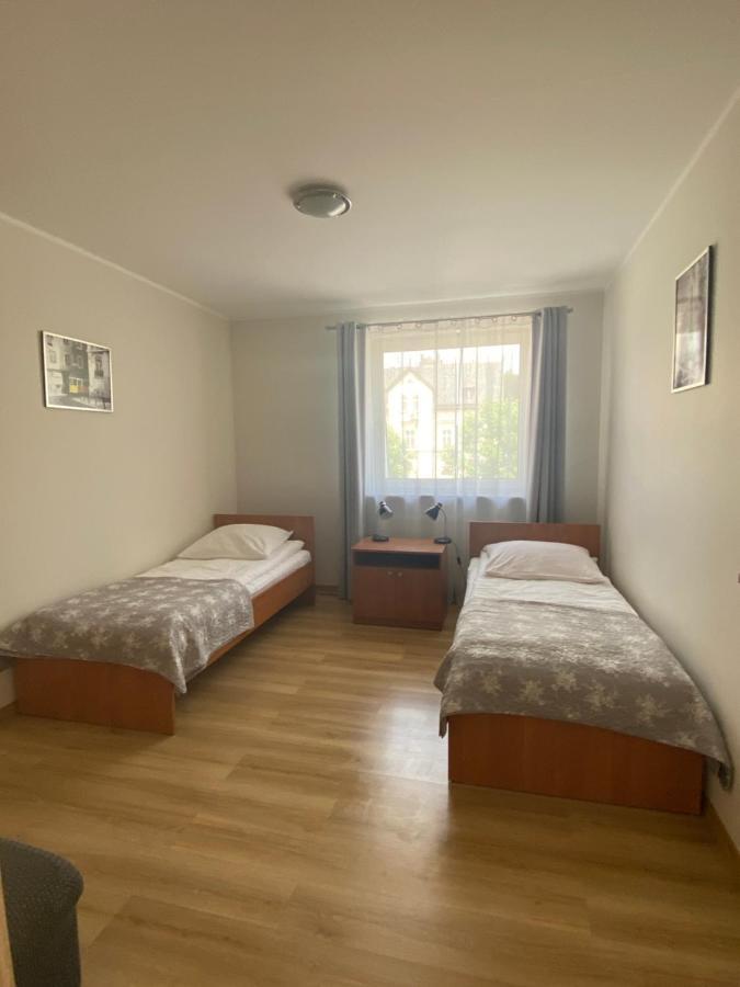 Apartamenty Rodzinne Zdrojowe Kudowa-Zdrój Esterno foto