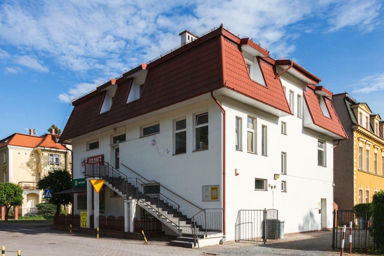 Apartamenty Rodzinne Zdrojowe Kudowa-Zdrój Esterno foto