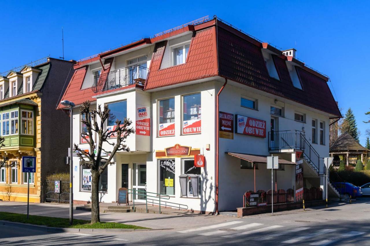 Apartamenty Rodzinne Zdrojowe Kudowa-Zdrój Esterno foto